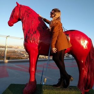 Meet your Posher, Elena